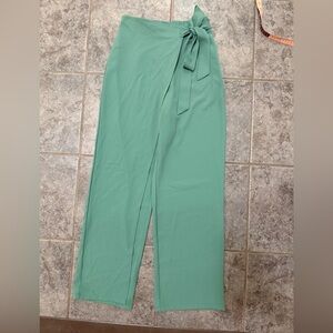 Halara Women's Wide Leg Pants in Green